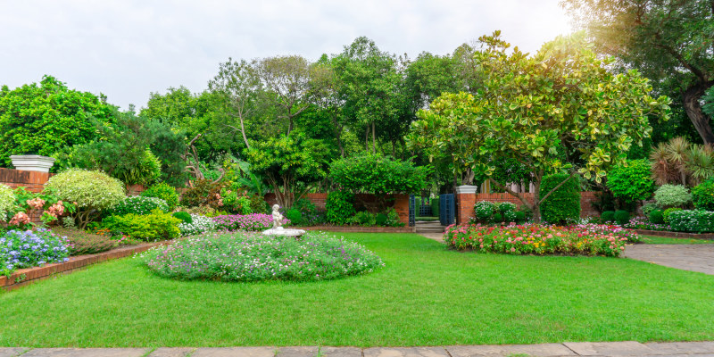 Residential Lawn Maintenance in Livingston, Texas